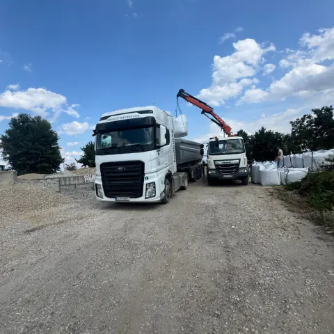 Rad bigbagov Mercedes Actros — jeseň